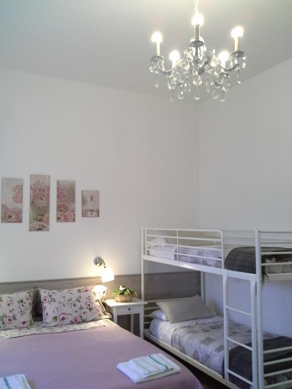 La Casa Delle Betulle Bed and Breakfast Cardano Al Campo Værelse billede